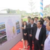 Thủ tướng Chính phủ Nguyễn Xuân Phúc thăm, làm việc tại Khu Công nghiệp VSIP Nghệ An. (Ảnh: Văn Nhật/Vietnam+)