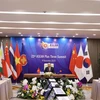 Thủ tướng Nguyễn Xuân Phúc, Chủ tịch ASEAN 2020 chủ trì Hội nghị Cấp cao ASEAN+3 lần thứ 23 tại điểm cầu Hà Nội. (Ảnh: Thống Nhất/TTXVN)