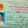 Chứng minh nhân dân của đối tượng Trần Văn Trứ trốn khỏi khu cách ly tập trung ở huyện An Phú, tỉnh An Giang. (Ảnh: Công Mạo/TTXVN)