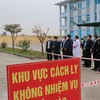 Đoàn công tác kiểm tra công tác phòng, chống dịch COVID-19 tại Trung tâm Y tế huyện Lương Tài, tỉnh Bắc Ninh. (Ảnh: Đinh Văn Nhiều/TTXVN)