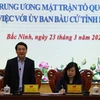 Phó Chủ tịch, Tổng Thư ký Ủy ban Trung ương MTTQ Việt Nam Hầu A Lềnh phát biểu tại buổi làm việc. (Ảnh: Thái Hùng/TTXVN)