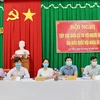 Các ứng cử viên đại biểu Quốc hội tỉnh Bình Thuận tiếp xúc cử tri. (Ảnh: Hồng Hiếu/TTXVN)