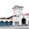 Chợ Bến Thành, quận 1, Thành phố Hồ Chí Minh đóng cửa theo tinh thần Chỉ thị số 16/CT-TTg. (Ảnh: Xuân Khu/TTXVN)