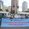 Đoàn y, bác sỹ, lái xe Trung tâm cấp cứu 115 thành phố Đà Nẵng lên đường chi viện Thành phố Hồ Chí Minh phòng, chống dịch COVID-19. (Ảnh: Văn Dũng/TTXVN)