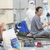 Các bệnh nhân tại Bệnh viện Dã chiến thu dung và điều trị số 1 Thành phố Hồ Chí Minh. (Ảnh: HDCD/TTXVN phát)