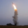 Triều Tiên phóng thử tên lửa phòng không mới của Học viện Khoa học quốc phòng, ngày 30/9. (Ảnh: KCNA/TTXVN)