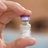 Vaccine ngừa COVID-19 của hãng Pfizer/ BioNTech. (Ảnh: AFP/TTXVN)