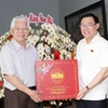 Chủ tịch Quốc hội chúc Tết nguyên Chủ tịch nước Nguyễn Minh Triết