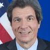 Thứ trưởng Ngoại giao Mỹ phụ trách năng lượng, tăng trưởng kinh tế và môi trường Jose W. Fernandez. (Nguồn: state.gov)