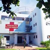 Trung tâm Y tế thị trấn Trường Sa được đầu tư khang trang, tương đương một bệnh viện đơn vị cấp huyện. (Ảnh: TTXVN phát)