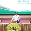 Thủ tướng chỉ đạo tại Hội nghị thúc đẩy phát triển nông nghiệp Đồng bằng sông Cửu Long. (Ảnh: Dương Giang/TTXVN)