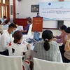 Tập huấn cho cán bộ y tế ở Ninh Thuận về áp dụng mô hình bảng điểm chất lượng dịch vụ y tế của mạng lưới y tế cơ sở. (Ảnh: Công Thử/TTXVN)