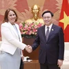 Chủ tịch Quốc hội Vương Đình Huệ tiếp Đại sứ New Zealand tại Việt Nam Tredene Cherie Dobson. (Ảnh: Doãn Tấn/TTXVN)
