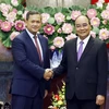 Chủ tịch nước tiếp Phó Tổng Tư lệnh kiêm Tư lệnh Lục quân Campuchia 