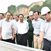 Phó Thủ tướng nghe báo cáo về tiến độ dự án. (Nguồn: baochinhphu.vn)