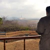 Ông Kim Jong-un theo dõi một vụ phóng tên lửa đạn đạo xuyên lục địa. (Nguồn: Reuters)