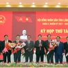 Ông Võ Ngọc Hiệp (người thứ 3 bên trái) được bầu làm Phó chủ tịch UBND tỉnh Lâm Đồng. (Ảnh: Chu Quốc Hùng/TTXVN)