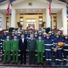 Đại tướng Tô Lâm, Bộ trưởng Bộ Công an với Đoàn công tác Bộ Công an đi cứu nạn, cứu hộ tại Thổ Nhĩ Kỳ. (Ảnh: Phạm Kiên/TTXVN)