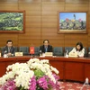 Chủ tịch Ủy ban Nhân dân tỉnh Lào Cai Trịnh Xuân Trường phát biểu tại buổi làm việc. (Ảnh: Quốc Khánh/TTXVN)