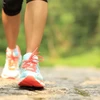 Đi bộ nhanh 11 phút mỗi ngày sẽ giúp ngăn ngừa nguy cơ tử vong sớm. (Nguồn: thejakartapost.com)