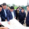 Bộ trưởng Nguyễn Chí Dũng và các thành viên Tổ công tác số 4 của Thủ tướng. (Nguồn: Báo Chính phủ)