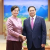 Thủ tướng Phạm Minh Chính tiếp bà Chea Kimtha, Đại sứ Vương quốc Campuchia tại Việt Nam. (Ảnh: Dương Giang/TTXVN)