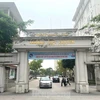 Trường THPT chuyên Đại học Vinh, nơi nữ sinh N. theo học. (Nguồn: Báo Thanh Hóa) để cơ quan chức năng làm rõ nguyên nhân một nữ sinh của lớp này tự tử tại nhà riêng. 