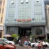 Khách sạn Ruby Hạ Long chạy máy phát công suất lớn. (Ảnh: Thanh Vân/TTXVN)