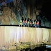 Ngắm hang động tuyệt đẹp vừa được tìm thấy giữa rừng Trường Sơn