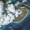 Núi lửa Hunga Tonga-Hunga Ha'apai gây ra sóng xung kích khắp địa cầu và tạo ra một luồng hơi nước bay cao bơm hàng tỷ kg nước vào tầng bình lưu. (Nguồn: Getty Images)
