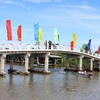 Cầu giao thông nông thôn vừa được đưa vào sử dụng tại xã Thuận Hòa, huyện An Minh, tỉnh Kiên Giang, phục vụ nhu cầu đi lại của người dân. (Ảnh: Lê Huy Hải/TTXVN)