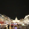 Khu chợ Giáng sinh trên quảng trường Vaslav ở trung tâm Prague. (Ảnh: Ngọc Biên/TTXVN)