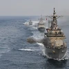 Tàu khu trục Eulji Mundeok của Hải quân Hàn Quốc sẽ tham gia tập trận bắn đạn thật lần đầu tiên trong năm 2024. (Ảnh: Yonhap/TTXVN)