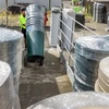 Vận chuyển những thùng 200lít đựng nước từ Feilding đến Wellington. (Nguồn: Stuff)