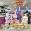 Hệ thống bán lẻ thuộc Liên hiệp Hợp tác xã Thương mại Thành phố Hồ Chí Minh (Saigon Co.op) thiết kế khu vực giới thiệu hàng hóa tham gia chương trình “Ngôi sao hàng Việt.” (Ảnh: Mỹ Phương/TTXVN)