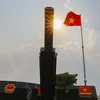 Dàn pháo lễ 105mm đặt tại khuôn viên Bảo tàng Chiến thắng lịch sử Điện Biên Phủ. (Ảnh: Xuân Tư/TTXVN)