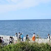 Các bãi biển đẹp ở tỉnh Tottori là nơi thư giãn yêu thích của người Nhật Bản trong kỳ nghỉ Tuần lễ Vàng. (Ảnh: NGuyễn Tuyến/Vietnam+)