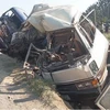 Hiện trường vụ tai nạn ở vùng cao nguyên Mbeya, miền Nam Tanzania ngày 5/6. (Ảnh: SADDAM SADICK/TTXVN)
