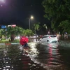 Nhiều tuyến đường ở thành phố Vĩnh Yên ngập vì mưa lớn 
