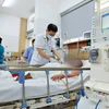 Một ca ngộ độc đang điều trị tại Trung tâm chống độc, Bệnh viện Bạch Mai. (Ảnh: Minh Quyêt/TTXVN)