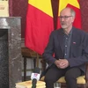 Ông Bert De Belder, Trưởng Ban Đối ngoại Đảng Lao động Bỉ (PTB), trả lời phỏng vấn TTXVN. (Ảnh: Duy Tùng/TTXVN)