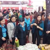 Gian hàng "0 đồng" tại “Ngày hội công nhân - Phiên chợ nghĩa tình” năm 2019. (Ảnh: PV/Vietnam+)