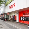 [Photo] Các cửa hàng đồng loạt 'sale khủng' nhân dịp lễ mua sắm Black Friday 