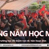 Những ngôi trường đỏ thắm trong ngày khai giảng năm học mới tại Hà Nội