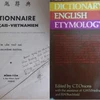 Hình ảnh một số cuốn từ điển cũ sẽ được trưng bày tại "Đại hội sách cũ." (Ảnh: BTC)