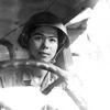 Chiến sỹ lái xe Lê Văn Bạch, giáo viên xung phong vào chiến trường, vượt cung đường 20 Quyết Thắng