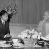 Chủ tịch Hồ Chí Minh tiếp Hoàng thân Norodom Phurisara, Bộ trưởng Ngoại giao Vương quốc Campuchia sang thăm Việt Nam (10/1/1968). (Ảnh: Tư liệu TTXVN)