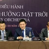 MC Anh Tuấn (giữa) đảm nhận vai trò Giám đốc điều hành Dàn nhạc giao hưởng Mặt Trời. (Ảnh: Doãn Đức/Vietnam+)