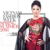 Trong bộ sưu tập giới thiệu tại Tuần lễ thời trang Việt Nam Xuân Hè 2018, nhà thiết kế Cao Minh Tiến kết hợp những đường nét của trang phục truyền thống Việt với phong cách, xu hướng mới. Những kỹ thuật thêu và đính kết truyền thống được vận dụng trong vi