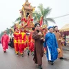 Nghi lễ rước kiệu Ngọc Lộ khai hội đền Trần (Nam Định). (Ảnh: TTXVN)